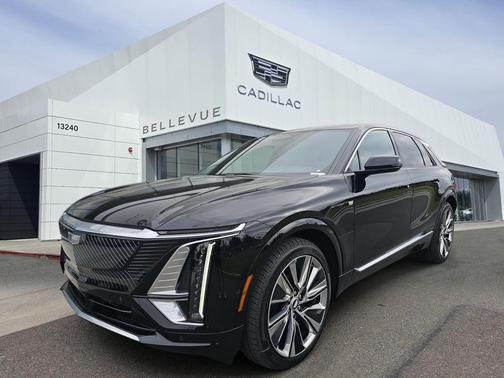 Stellar Black Metallic 2027 Cadillac LYRIQ Signature Luxury