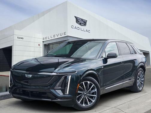 Emerald Lake Metallic 2024 Cadillac LYRIQ Sport