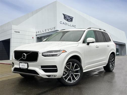 2019 Volvo XC90 T6 Momentum
