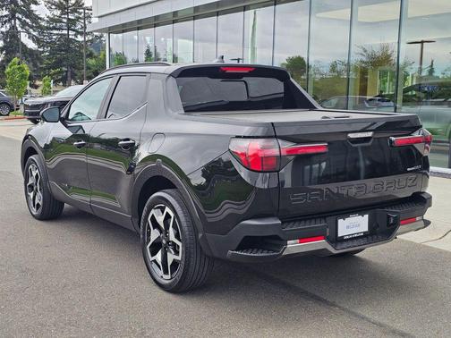 Phantom Black 2023 Hyundai SANTA CRUZ Limited
