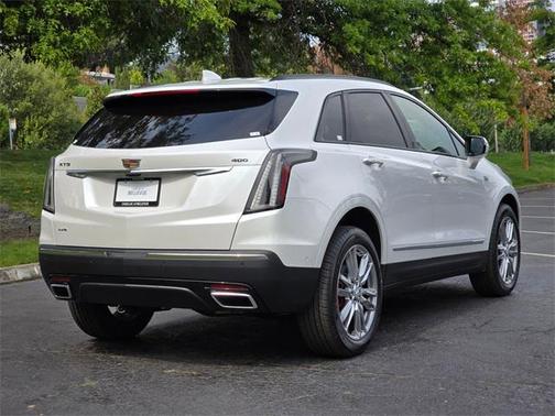 2025 Cadillac XT5 Sport