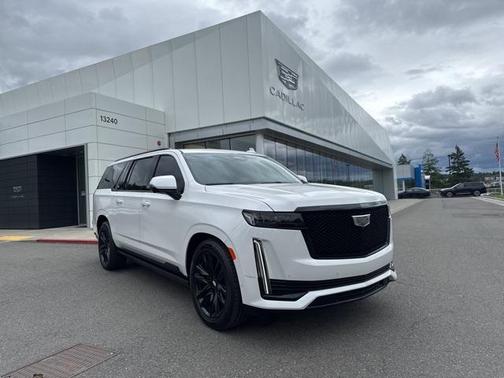 2023 Cadillac Escalade ESV Sport
