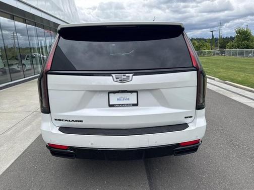 2023 Cadillac Escalade ESV Sport