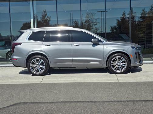 2024 Cadillac XT6 Premium Luxury AWD