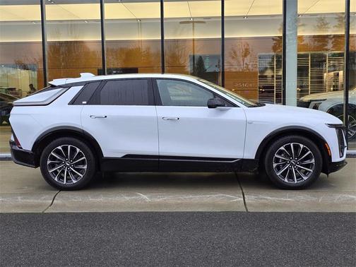 2026 Cadillac LYRIQ Premium Sport