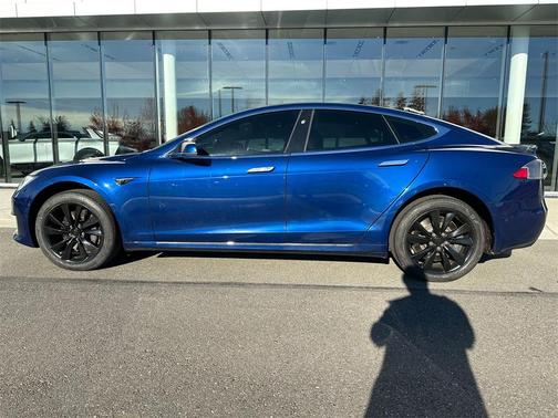 2016 Tesla Model S 90D