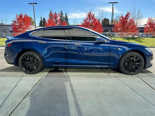 2016 Tesla Model S 90D