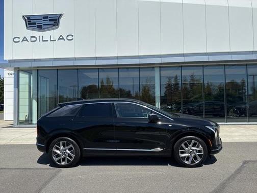 2025 Cadillac OPTIQ Luxury 1 AWD