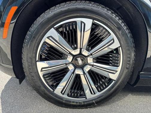 2025 Cadillac Escalade Luxury