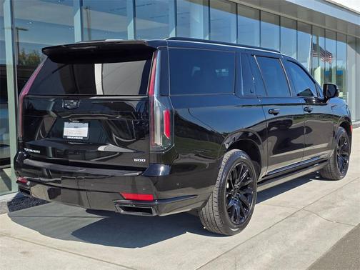 2023 Cadillac Escalade ESV Sport Platinum