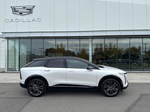 2025 Cadillac OPTIQ Sport 2 AWD