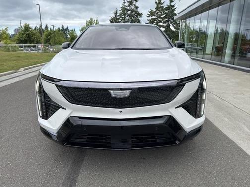 2025 Cadillac OPTIQ Sport 2 AWD