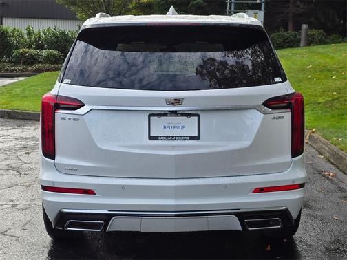 2025 Cadillac XT6 Premium Luxury AWD