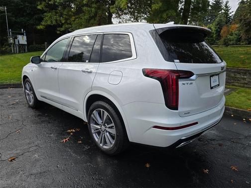 2025 Cadillac XT6 Premium Luxury AWD