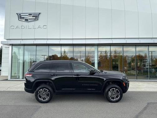 2022 Jeep Grand Cherokee Trailhawk