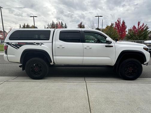 2017 Toyota Tacoma Base
