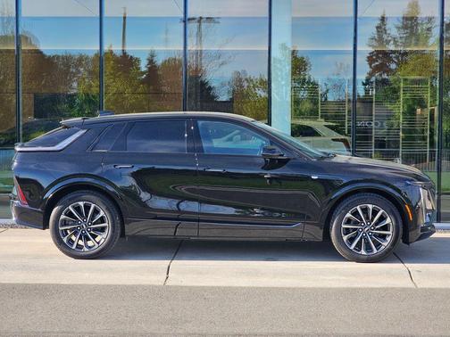 Stellar Black Metallic 2025 Cadillac LYRIQ Sport
