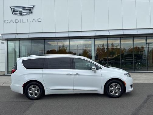 2018 Chrysler Pacifica Hybrid Limited