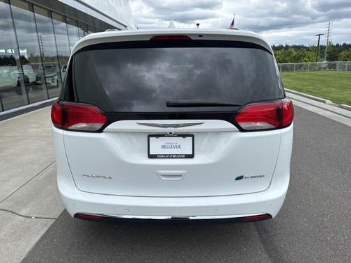 2018 Chrysler Pacifica Hybrid Limited