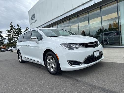2018 Chrysler Pacifica Hybrid Limited