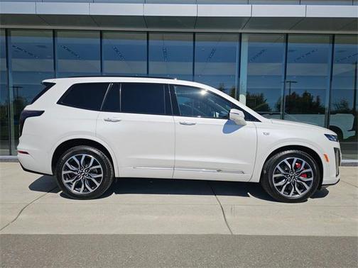 2025 Cadillac XT6 Sport AWD