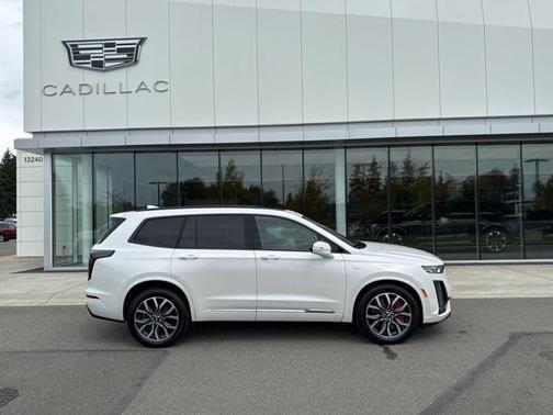 2025 Cadillac XT6 Sport AWD