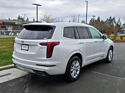2025 Cadillac XT6 Luxury AWD