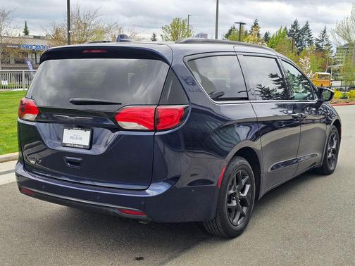 Jazz Blue Pearlcoat 2020 Chrysler Pacifica Touring-L Plus