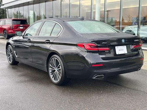 2022 BMW 530e Base