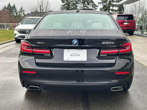 2022 BMW 530e Base