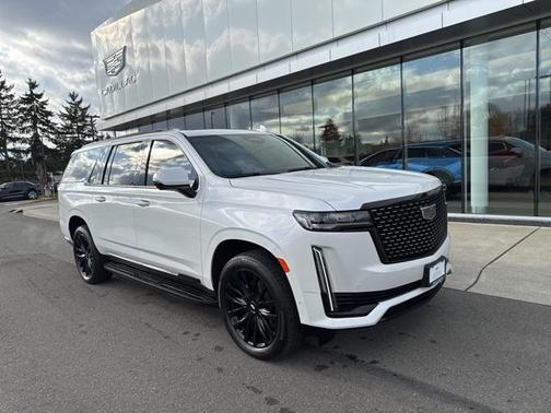 2023 Cadillac Escalade ESV Premium Luxury