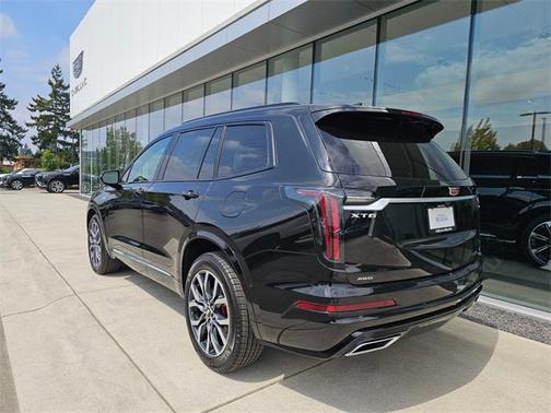2025 Cadillac XT6 Sport AWD
