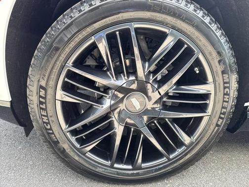 2025 Cadillac Escalade IQ Sport 2