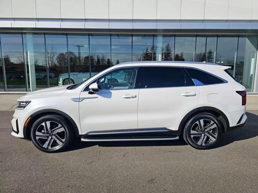 Snow White Pearl 2023 Kia Sorento Plug-In Hybrid SX Prestige
