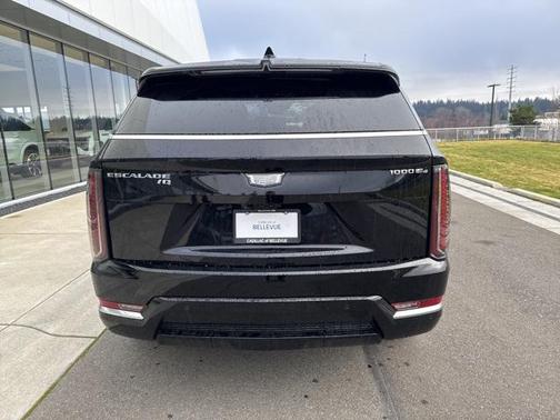 2025 Cadillac Escalade Luxury