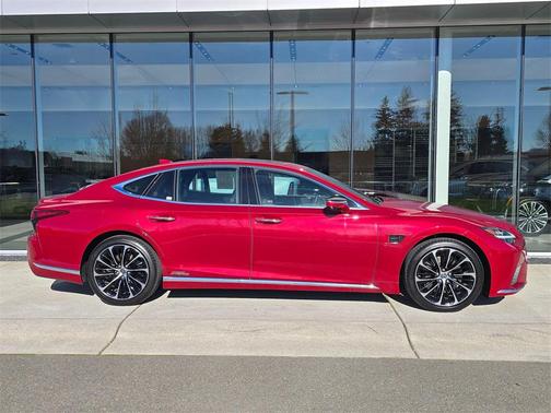 2022 Lexus LS 500h Base