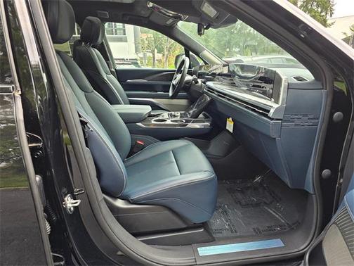 2025 Cadillac Escalade IQ Sport 2