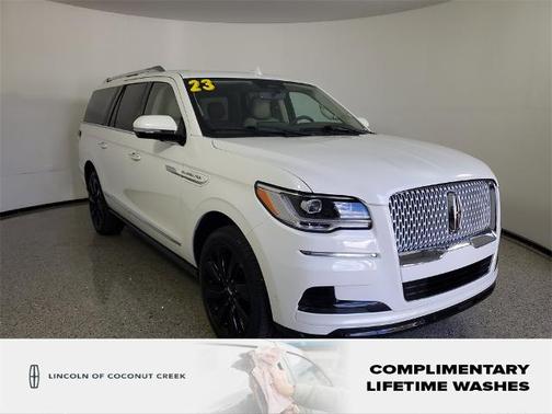 2023 Lincoln Navigator L RESERVE