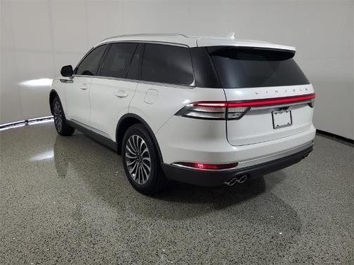 2023 Lincoln Aviator STANDARD
