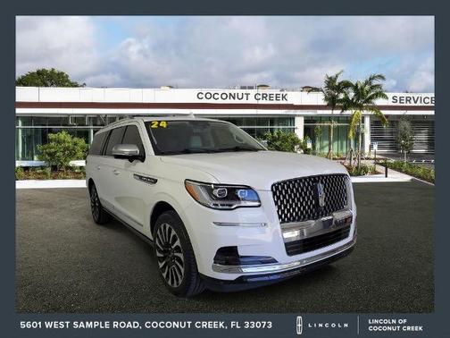 PRISTINE WHITE METALLIC 3C 2024 Lincoln Navigator L L BLACK LABEL