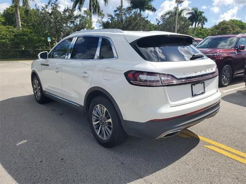 2022 Lincoln Nautilus STANDARD