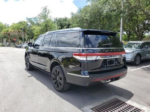 INFINITE BLACK MET CC 2024 Lincoln Navigator L RESERVE