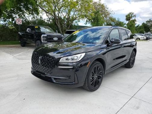 INFINITE BLACK MET CC 2023 Lincoln Corsair RESERVE