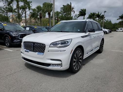 PRISTINE WHITE MET 3C 2023 Lincoln Aviator BLACK LABEL GRAND TOURING