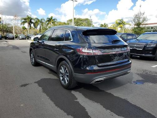 2022 Lincoln Nautilus STANDARD