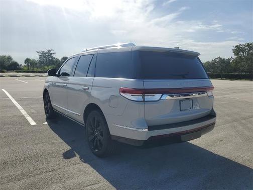 2024 Lincoln Navigator RESERVE