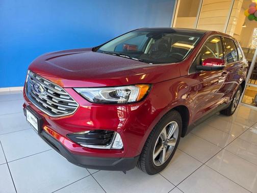 Ruby Red Metallic 2019 Ford Edge Titanium