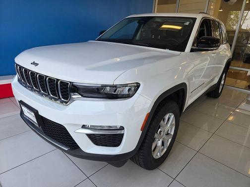 Bright White Clearcoat 2023 Jeep Grand Cherokee Limited