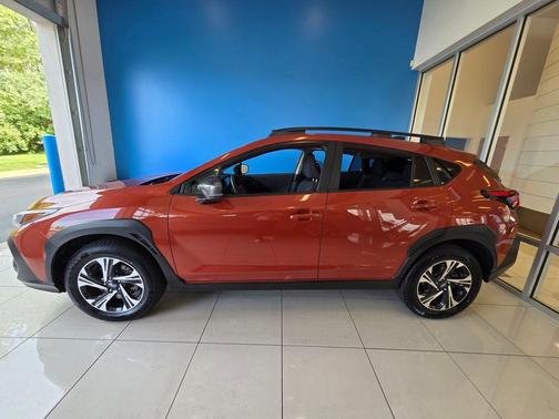 Pearl 2025 Subaru Crosstrek Premium