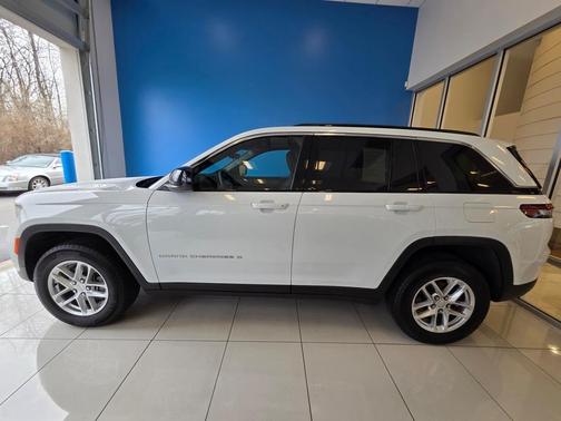 2025 Jeep Grand Cherokee Laredo X